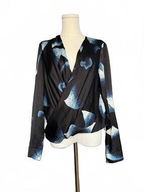 Diane von Furstenberg DVF Silk Abstract Wrap Blouse Top Size‎ 8